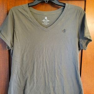 Women's Legendary V-neck Tshirt